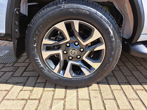 Toyota SW4 2.8 D-4D Turbo Diesel Diamond 7 Lugares 4x4