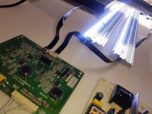 Fuente De Leds Rca Detc470m / 6917l-0078a (Usado)