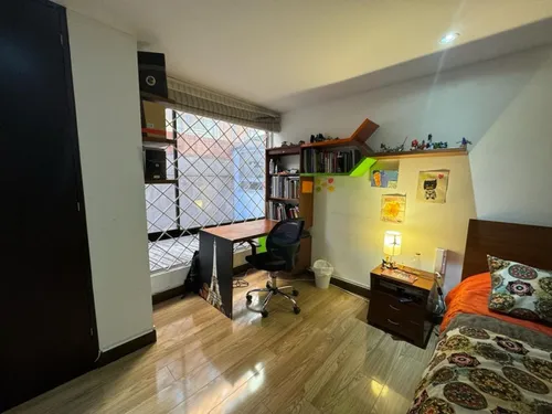 Apartamento En Venta En San Patricio. Cod V13601
