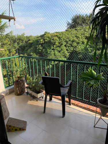 Venta Espectacular Apartameno Sur De Cali.barrio Quintas De Don Simon. Quinto Piso, Sin Ascensor. Parqueadero Propio Cubierto. 88 Mts.