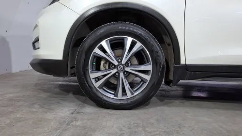 Nissan X-Trail 2.5 ADVANCE 2 ROW AUTO