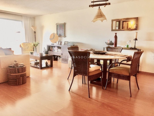 Imagen 1 de 7 de Departamento De 2 Dormitorios En Torre Punta Del Este