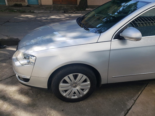 Volkswagen Passat 2.0t Fsi Luxury