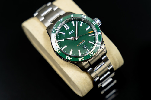 Relógio Christopher Ward C60 Trident Pro 300 Automatic Prateado