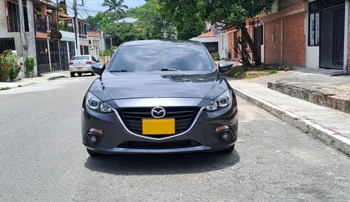 Mazda 3 2.0 Touring