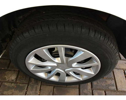Imagem 9 de 15 de Renault Logan Expression 1.6 8v Hi-flex Mec.