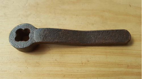 Imagen 1 de 2 de Antigua Llave Fija Encastre Trébol. 57197