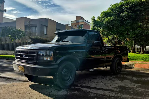 Ford F-150 5.0 Xl 195 hp 4x2