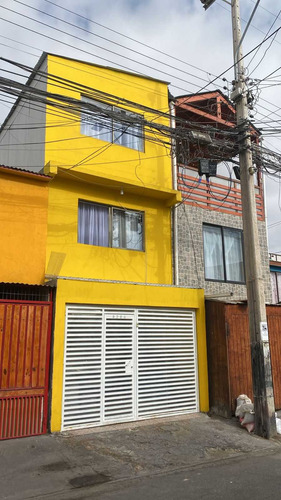 Se Vende Inmueble 8h 3b Altos Club Hípico. (83743)