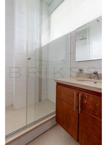 Apartamento En Arriendo/venta En La Cabrera. Cod V6405