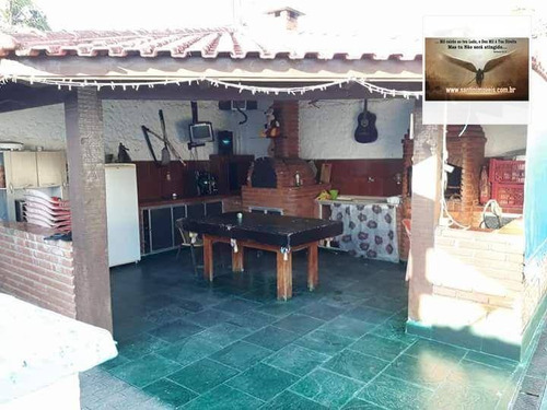 Imagem 6 de 10 de Casa De 03 Dormitórios ( 1 Suíte ) 04 Vagas De Garagem, Piscina , Churrasqueira Residencial À Venda, Itapema, Guararema. - Ca0075