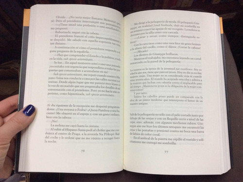 Imagen 4 de 5 de La Mujer Silenciosa Por Monika Zgustova