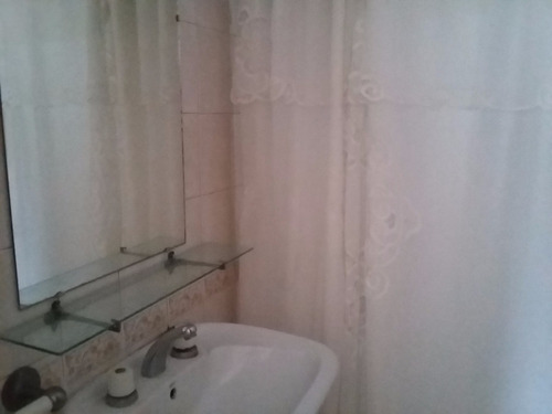 Imagen 6 de 12 de Duplex Al Frente Amoblado - Calle 1 N° 8460 Mar Del Tuyu