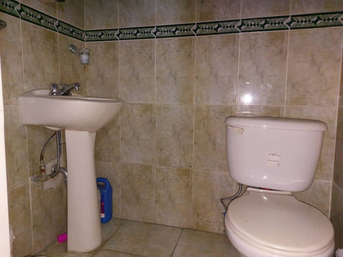 Pgm Vende Local Comercial En Sótano - Centro La Cuadra Av. Sur 2 / Detrás De Quinta Crespo