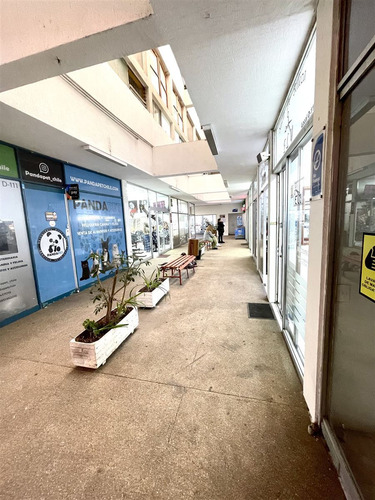 Local Comercial En Arriendo En Los Cobres Vitacura