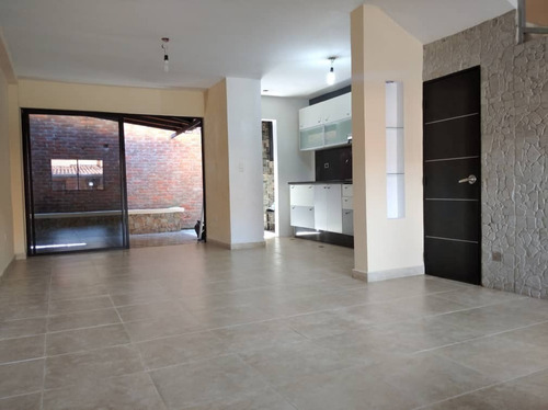 Imagen 2 de 16 de Town House En Urb. Guayabal, Naguanagua (atth-191)