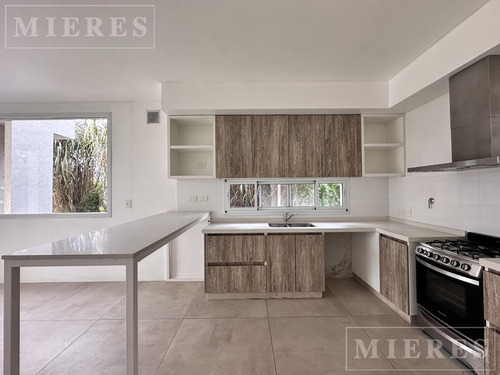 Casa En Venta Sobre Lote Interno En Barbarita - Bancalari.
