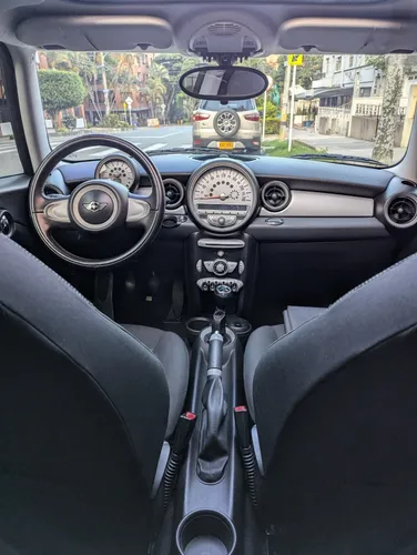Mini Cooper R56 1.6 Coupe