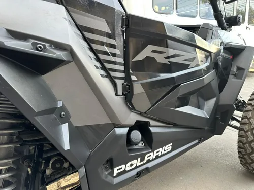 Polaris RZR TURBO S BESTIA