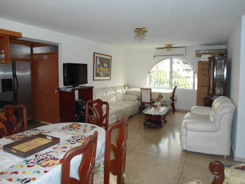 Apartamento En Venta Urb. El Centro Maracay Fm*
