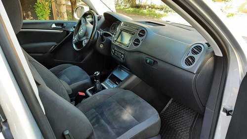 Volkswagen Tiguan 2.0 Sport & Style Tsi 200cv 2014