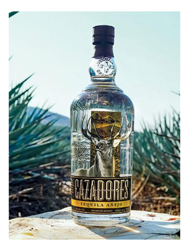Caja De 6 Tequila Cazadores Añejo Cristalino 750 Ml
