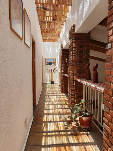 Venta Casa Las Lomas De Dimensiones Monumentales. Alberca Climatizada Y Jardín Plano Con Vistas Espectaculares Y Todos Los Servicios En Fracc Rancho San Diego Ixtapan De La Sal Edomex