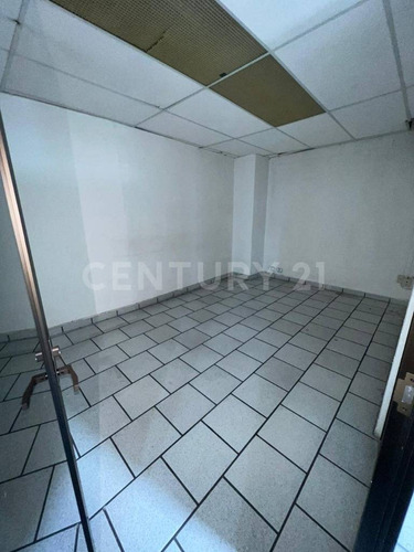 Oficina De 62.76m2 En Bajada Chapultepec, Cuernavaca $7,500.00 Mxn