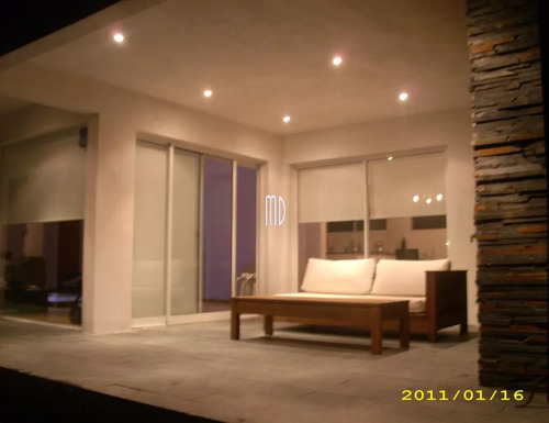 Espectacular Casa En Punta Piedra.ref : 5281
