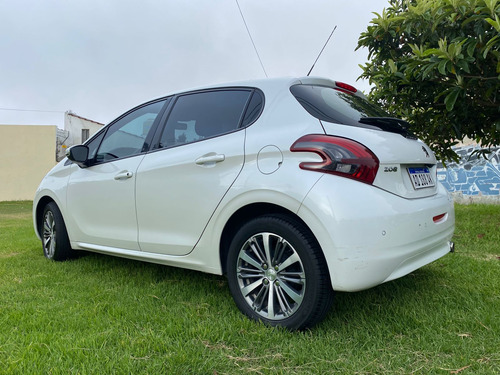 Peugeot 208 1.6 Feline Tiptronic