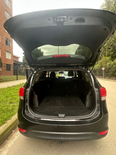 Kia Carens 2.0 Suv Ex