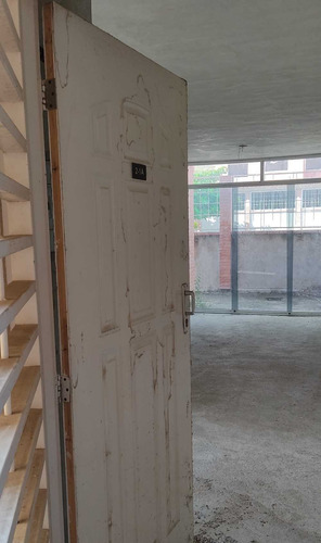 Imagen 8 de 13 de Invalmhouse. Apartamento Urbanización Canaima 3 Guatire