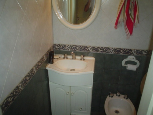 Imagen 24 de 30 de Chalet 4 Ambientes Con Depcia. De Serv.