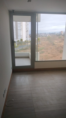 Departamento En Arriendo De 2 Dorm. En Concón