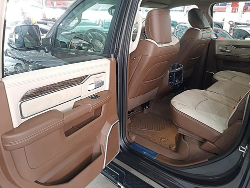 Imagem 12 de 15 de Dodge Ram 2500 Laramie