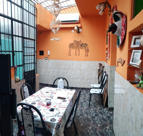 Imagen 5 de 30 de Av. Chorroarin Al 600, Parque Chas. Ph Sin Expensas. Planta Baja. Superficie 100 M2. Completamente Reciclado A Nuevo. 4 Ambientes. 3 Dormitorios. Patio Cubierto. Terraza Grande (espacio Aéreo Propio)