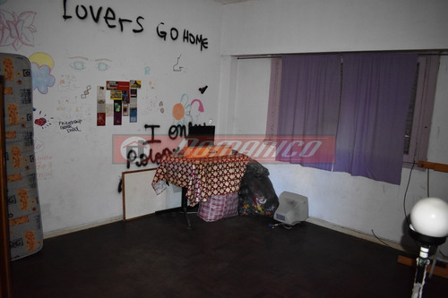 Imagen 9 de 13 de Casa En Venta En Castelar