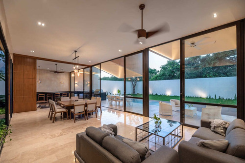 Residencia En Venta En Exclusiva Privada Verona San Angelo, Al Norte De Mérida