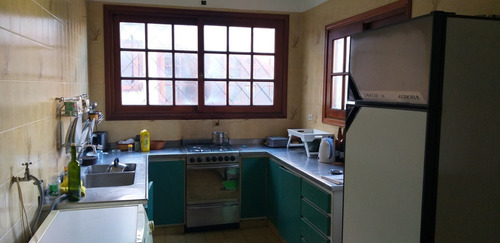 Imagen 14 de 30 de Chalet 4 Ambientes Con Depcia. De Serv.