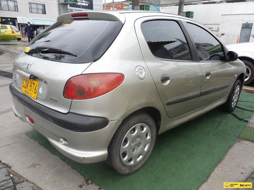 Imagen 7 de 15 de Peugeot 206 X-line