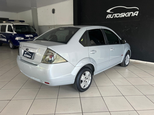 Ford Fiesta 1.6 MPI CLASS SEDAN 8V FLEX 4P MANUAL