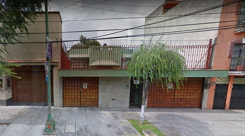 Magnifica Oportunidad En Remate Bancario, Casa A La Venta En Coyoacan. No Creditos