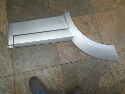 Vendo Moldura Trasera Derecha De Kia Sorento Año 2005