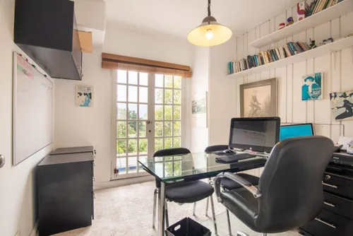 Casa En Venta En Cerros De Niza. Cod V6978