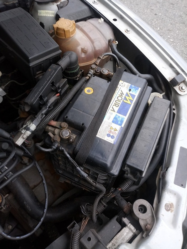 Imagem 5 de 8 de Gm Gm 2001 2.2 8v
