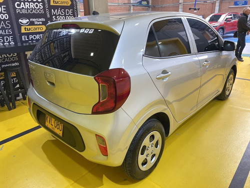 Imagen 11 de 25 de Kia Picanto 1.0