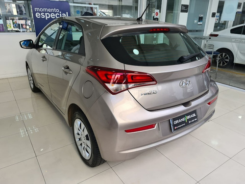 Imagem 4 de 8 de Hyundai Hb20