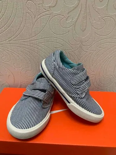 Tenis 2025 infantil usado