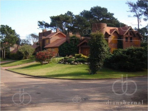 Imagen 13 de 30 de Punta Del Este, Casa En Mansa, 6 Dormitorios Y Piscina*- Ref: 43405