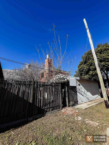 Casa En Alquiler - 1 Dormitorio 1 Baño - 195mts2 - Villa Elisa, La Plata